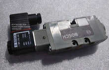 Load image into Gallery viewer, Solenoid 5/2-WAY VALVE for HEIDELBERG SM102 CD102 ; VHD-98.184.1041`; HD-61.184.1041 ; HD-M2.184.1171
